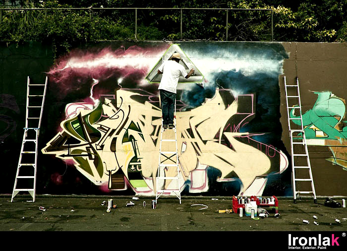 Wert159, Reko, Askew, Oche, Snek, Kerso, Shake by Stray, Bles275, Holie, Saves, Stray by Shake, PhatOne, Finer, Lady Diva, Brato, Royl by Jaes, Vents, graffiti, Ironlak