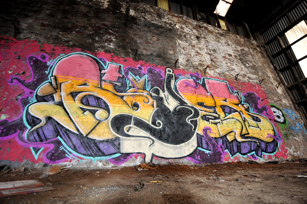 ROJER, MUGER, graffiti, Ironlak