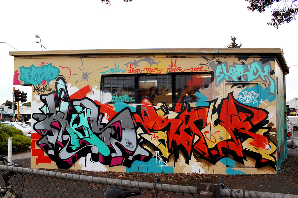 Sirum, AKSIS, graffiti, Ironlak