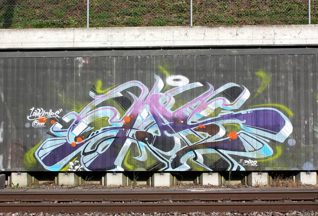 Does, graffiti, Ironlak