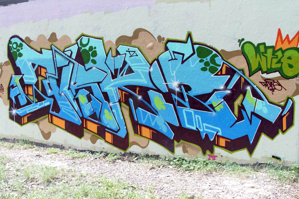 TBKS, DYMS, TUES, YESMA, graffiti, Ironlak