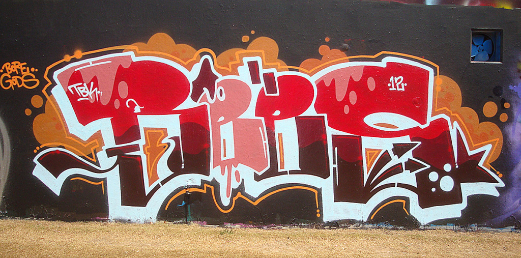BEES, ODIE, graffiti, Ironlak