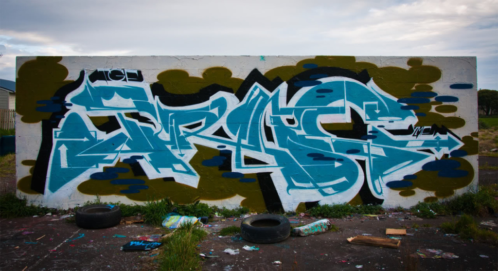 JURNE, graffiti, Ironlak