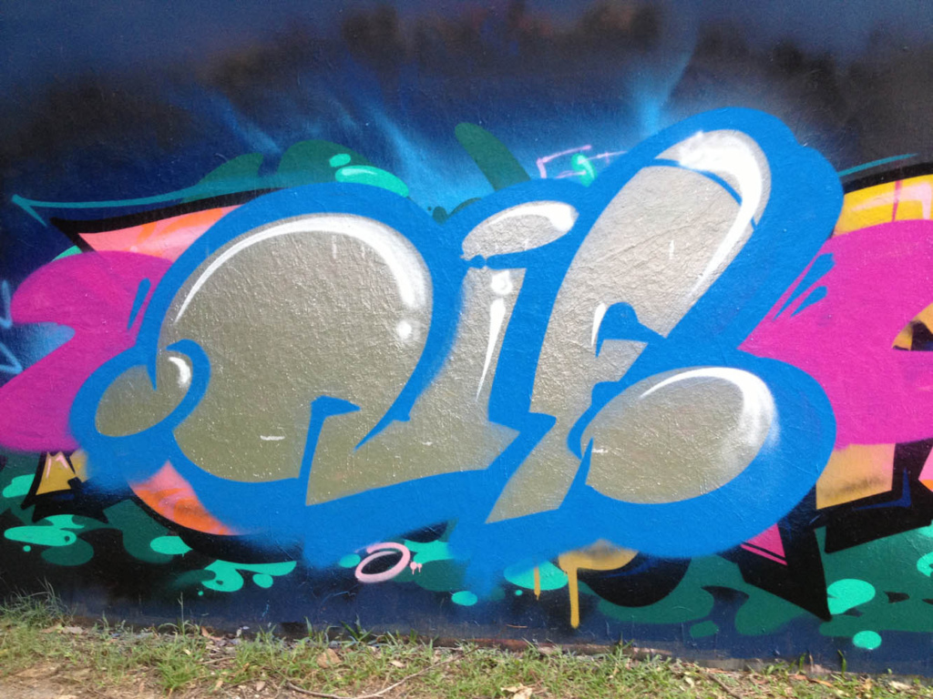 Tues, QC, graffiti, Ironlak
