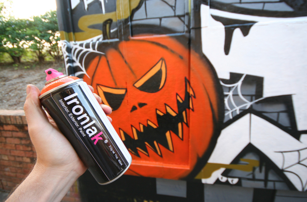 REALS, Halloween, graffiti, Ironlak