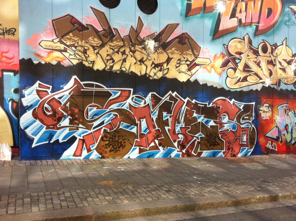 SOFLES, graffiti, ironlak