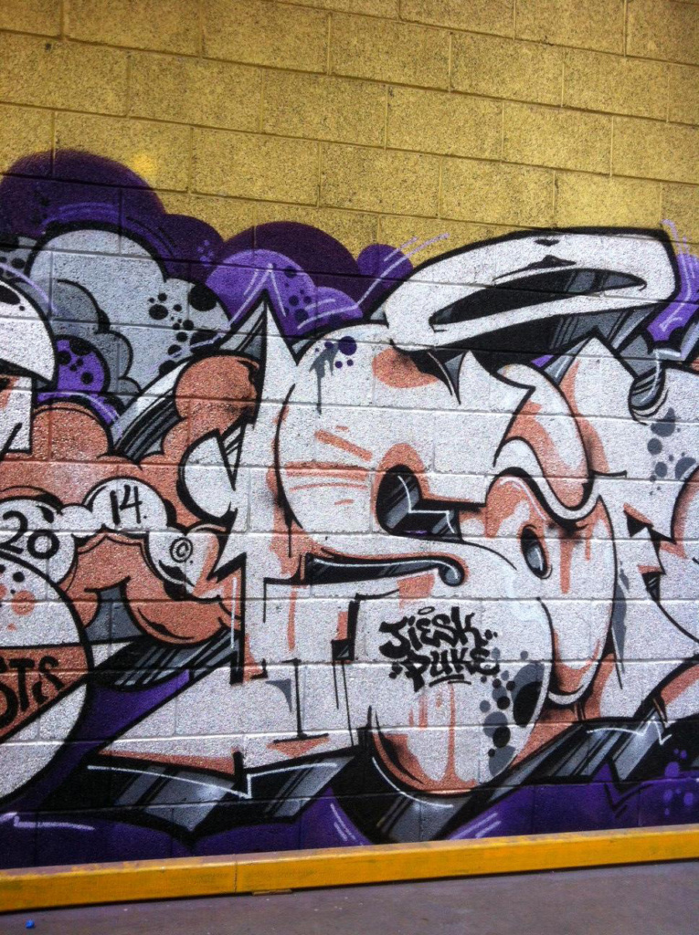 SOFLES, graffiti, ironlak