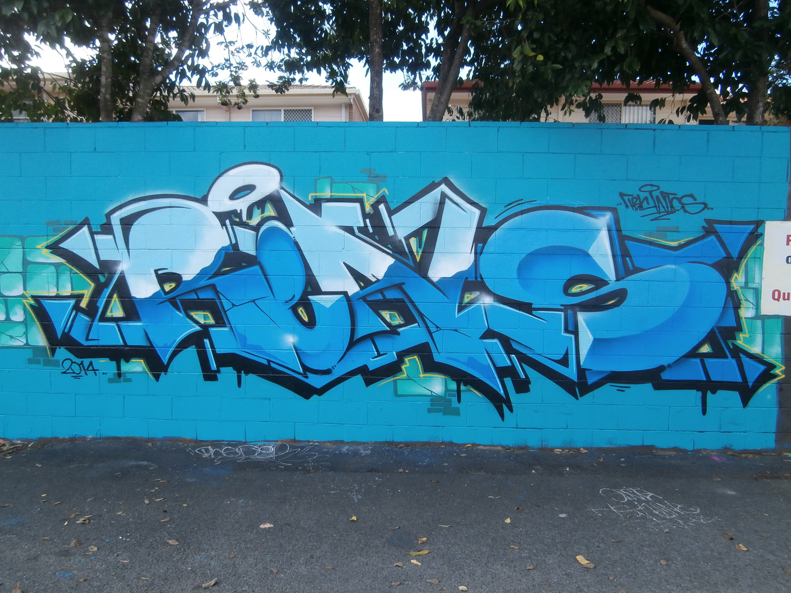 REALS & Friends – Ironlak Spray Paint, Graffiti Markers and Street Wear