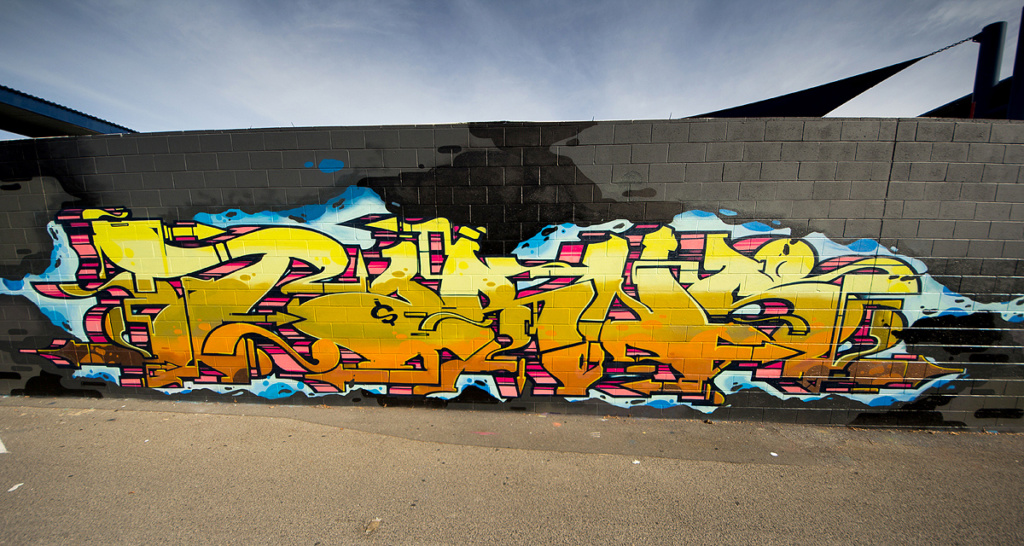 Adelaide, graffiti, ironlak