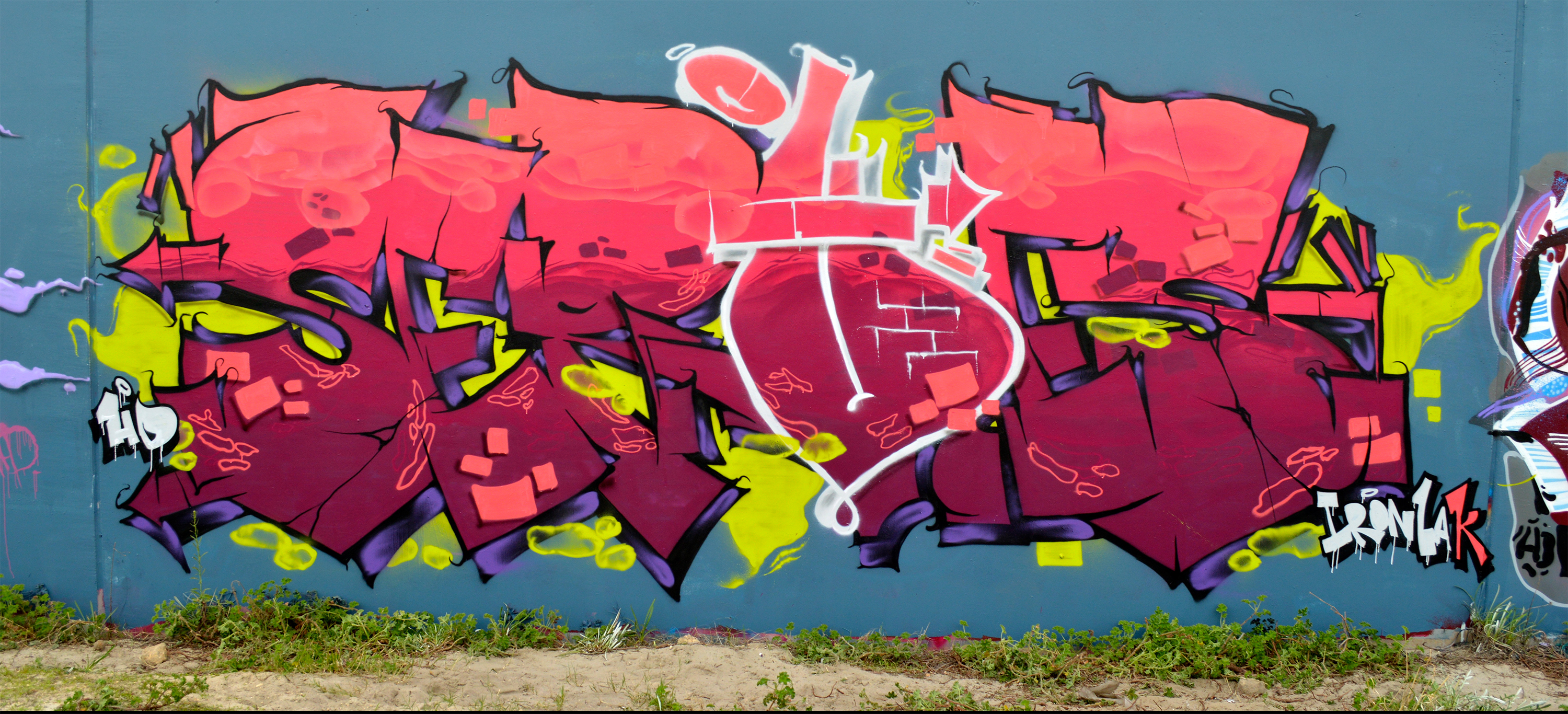 Ironlak Graffiti Serves