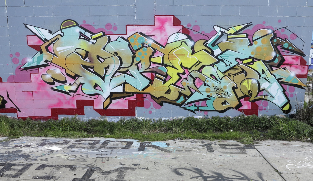 Tres by Sage Melbourne graffiti Ironlak